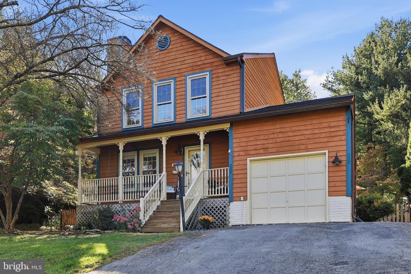 6715 Hemlock Point Rd — photo
