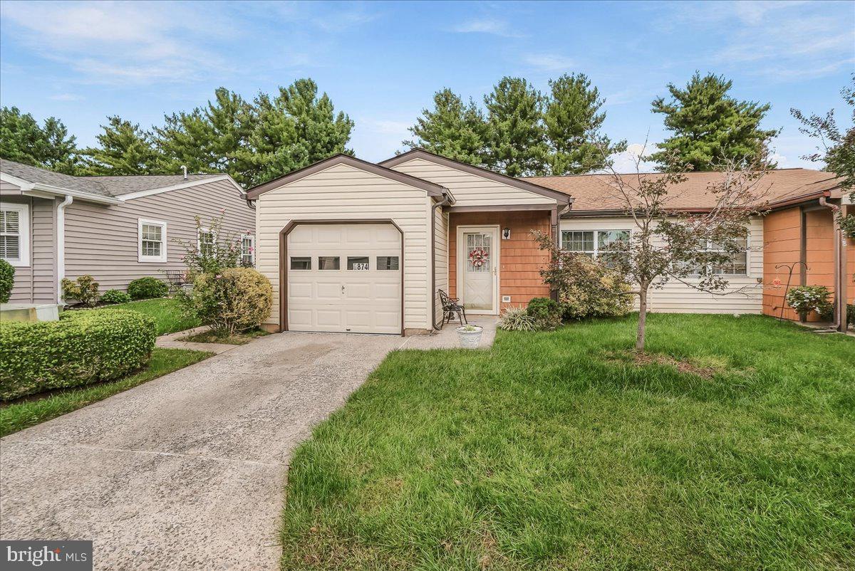 6874 Buttonwood Ct — photo