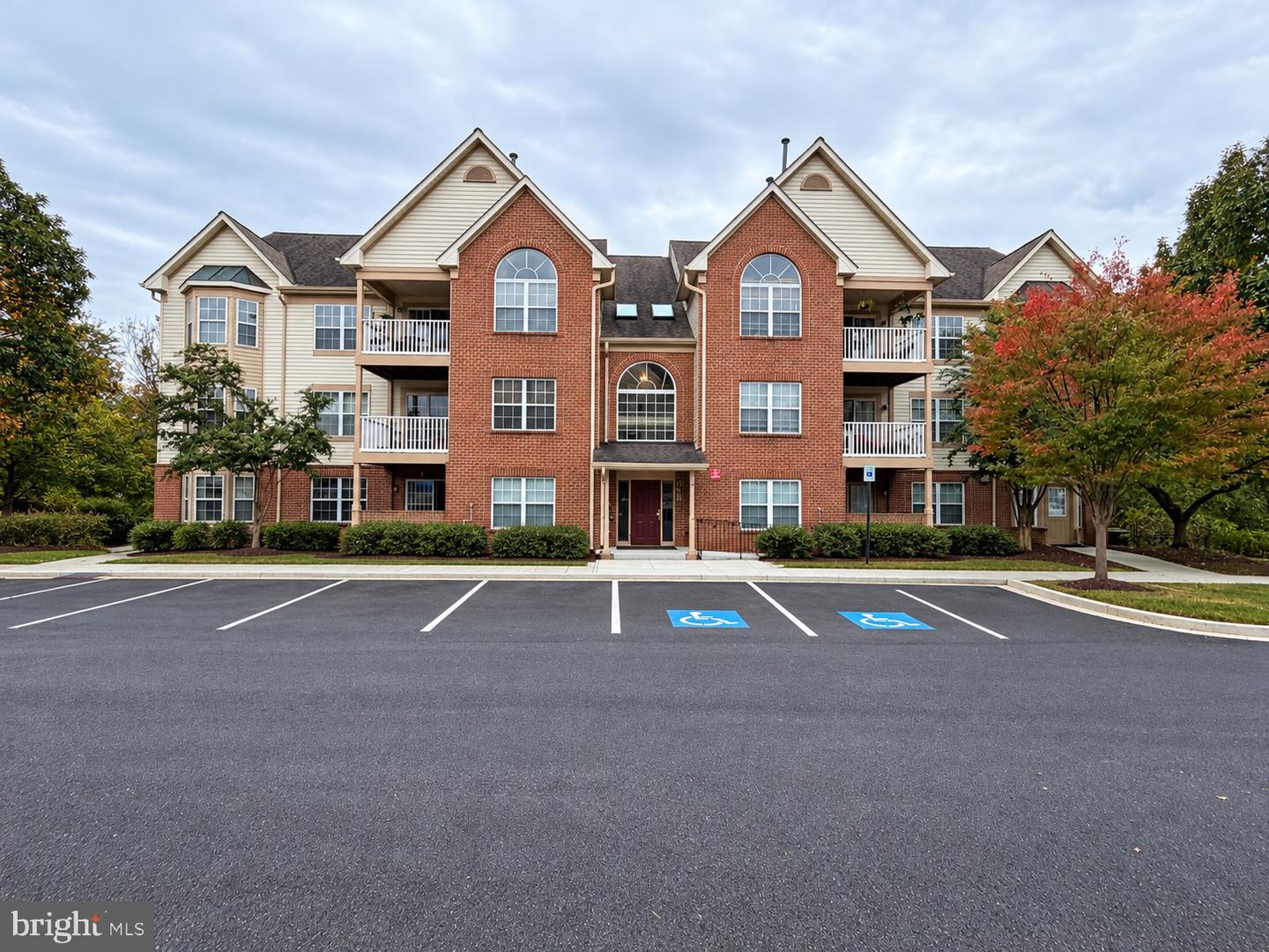 6501 Springwater Ct #8203 — photo