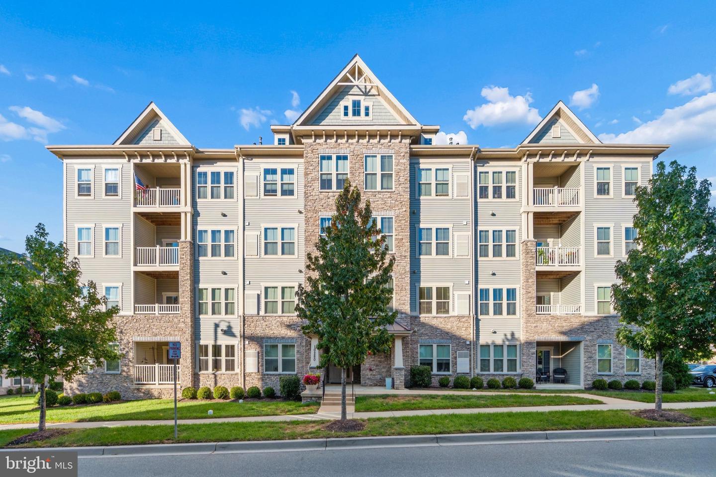 10280 Hopewell St #203 — photo