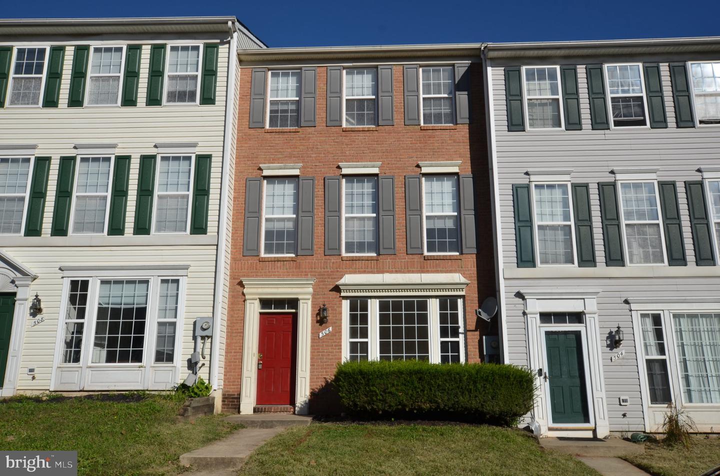 506 Ellison Ct — photo