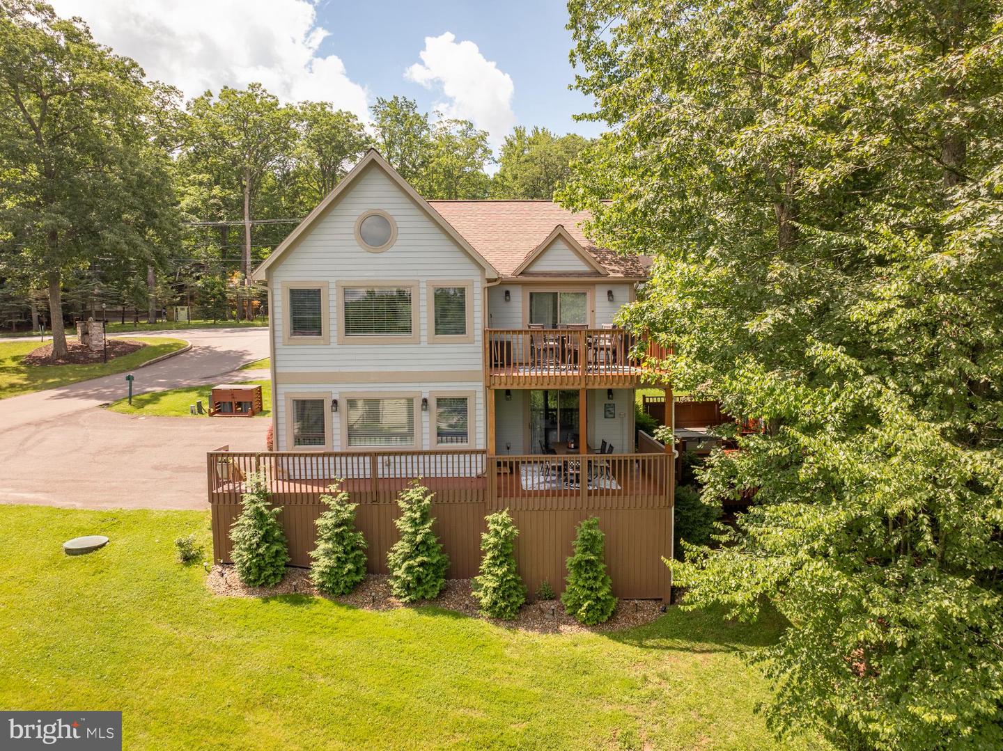 25 Silver Tree Ln — photo