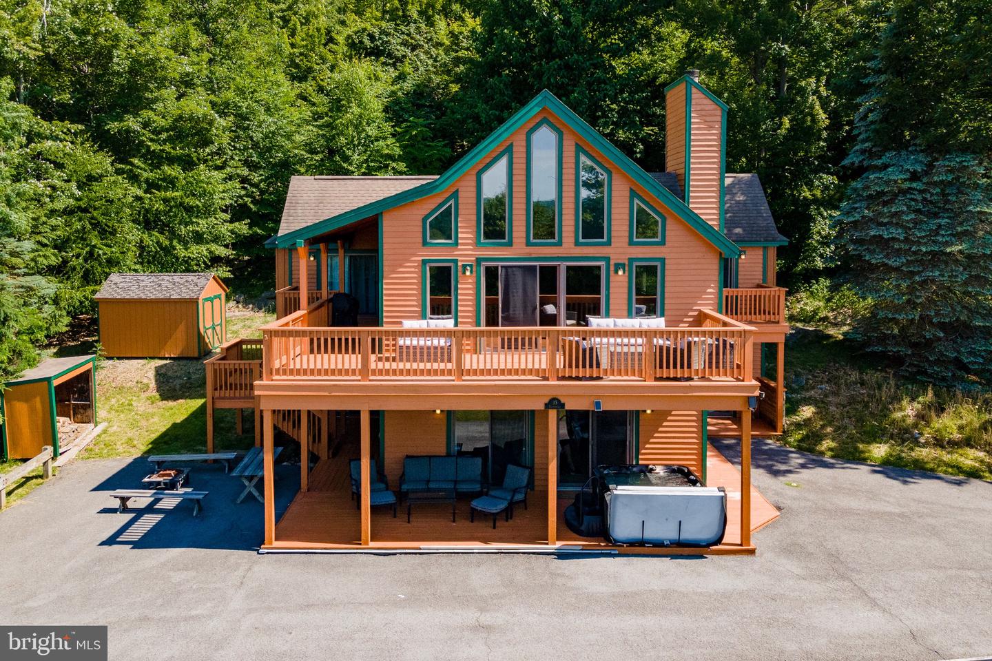 35 Southridge Terrace — photo