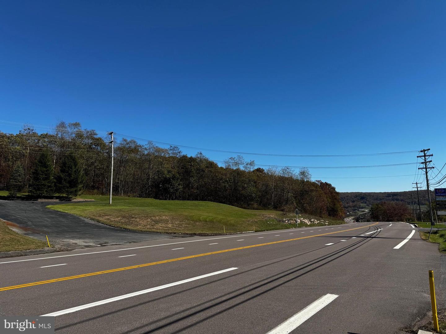 23250 Garrett Hwy — photo