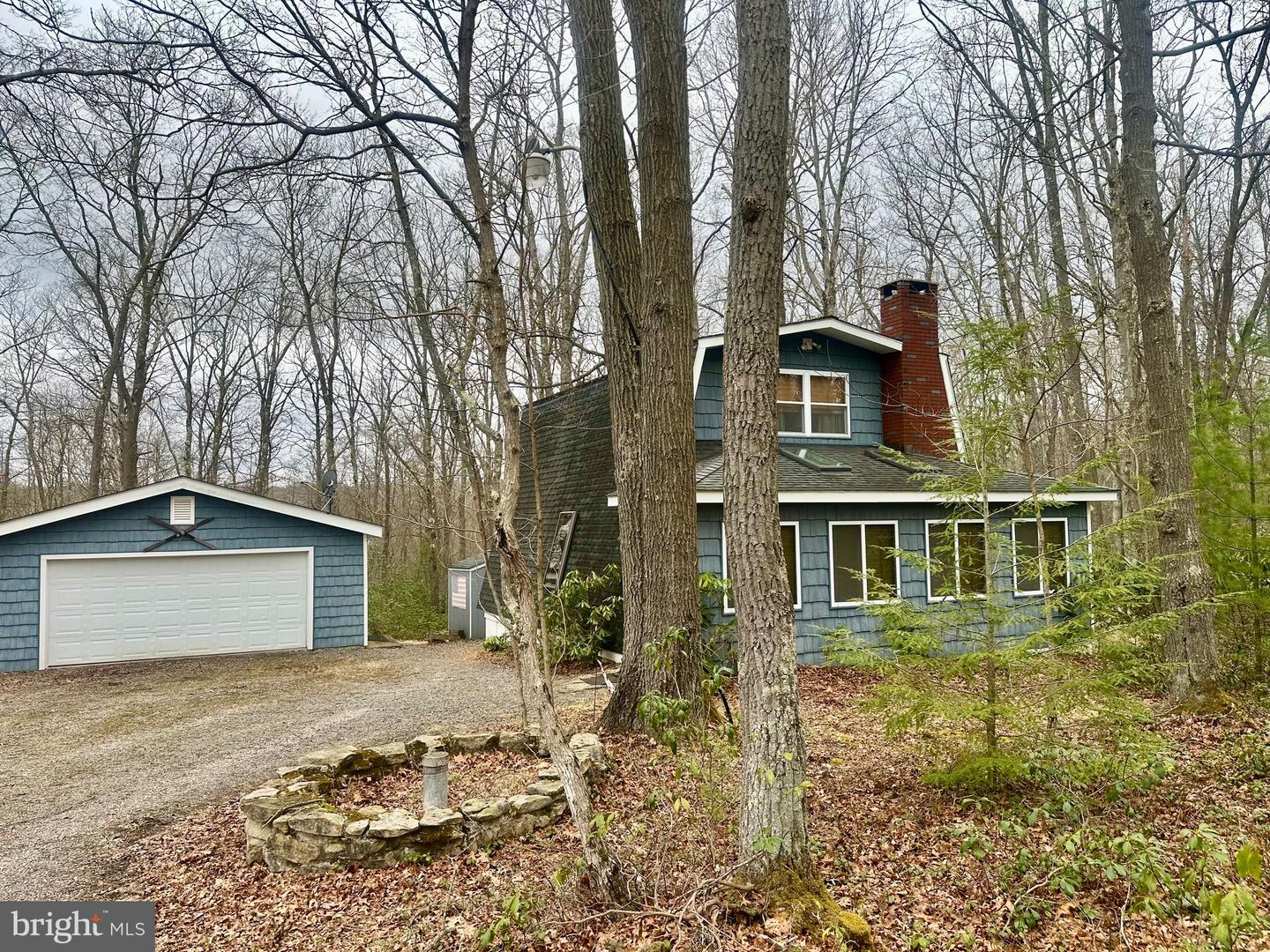 552 Black Oak Dr — photo