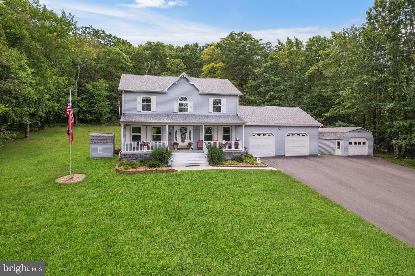 337 Laurel Wood Dr — photo