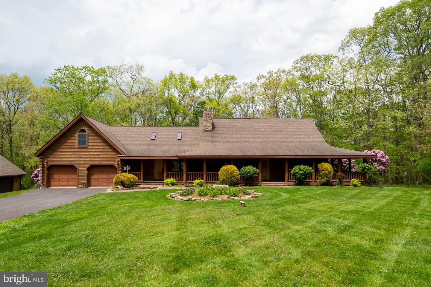 312 Moss Creek Cir — photo