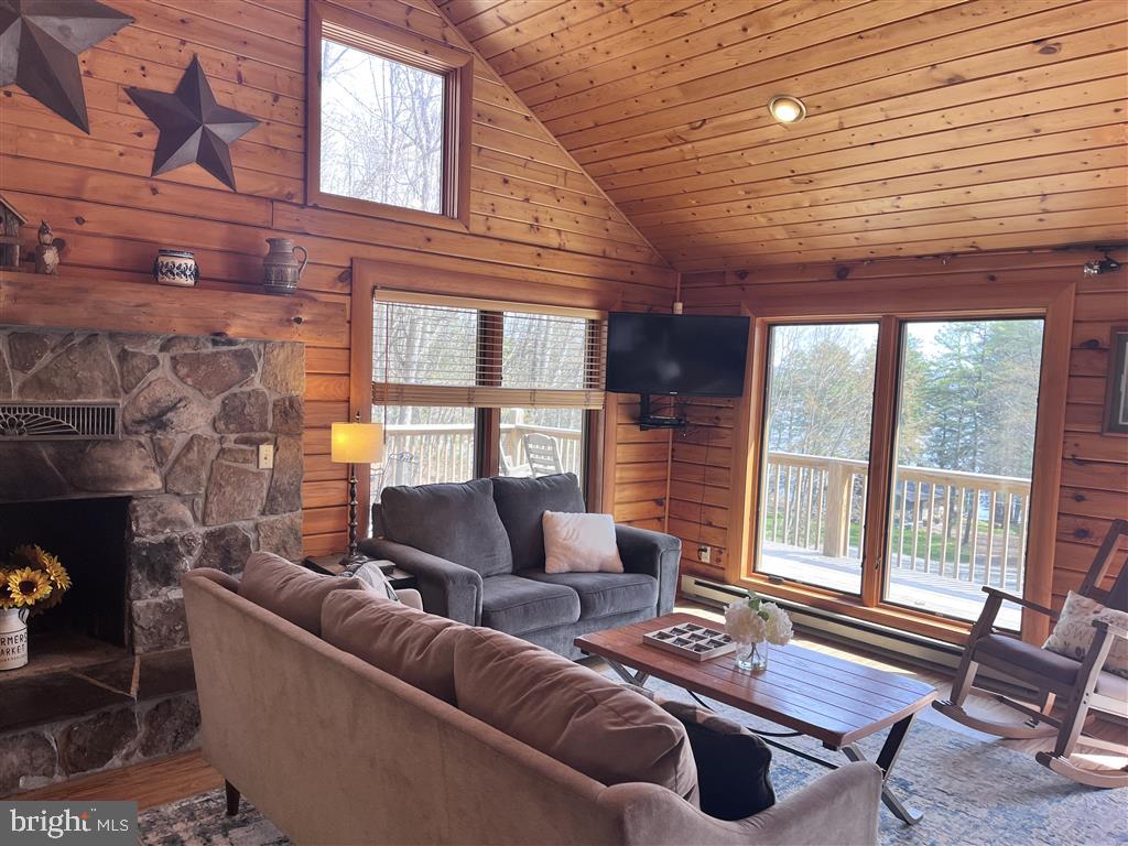 127 Paradise Hts — photo