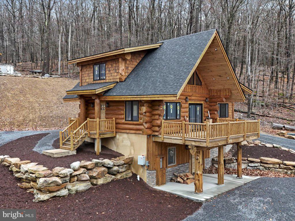 211 Highwood Dr — photo