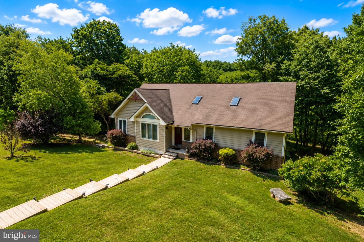 365 Pinnacle Dr — photo
