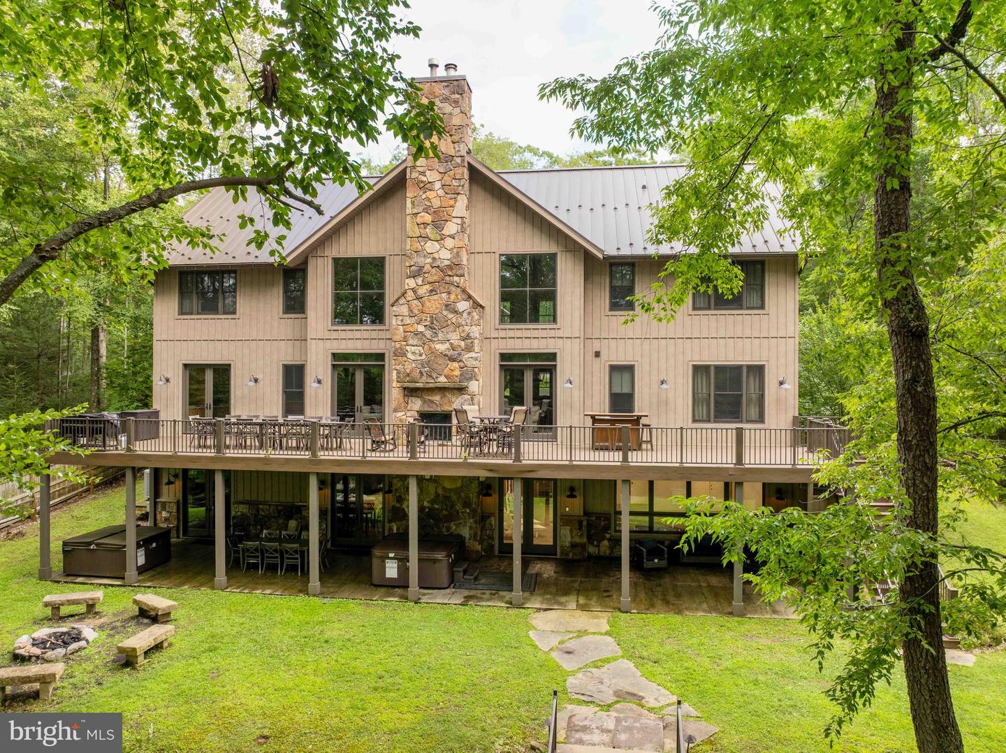 1131 Lake Shore Dr — photo
