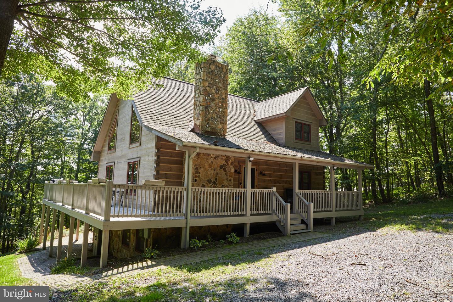 204 Farm View Ln — photo