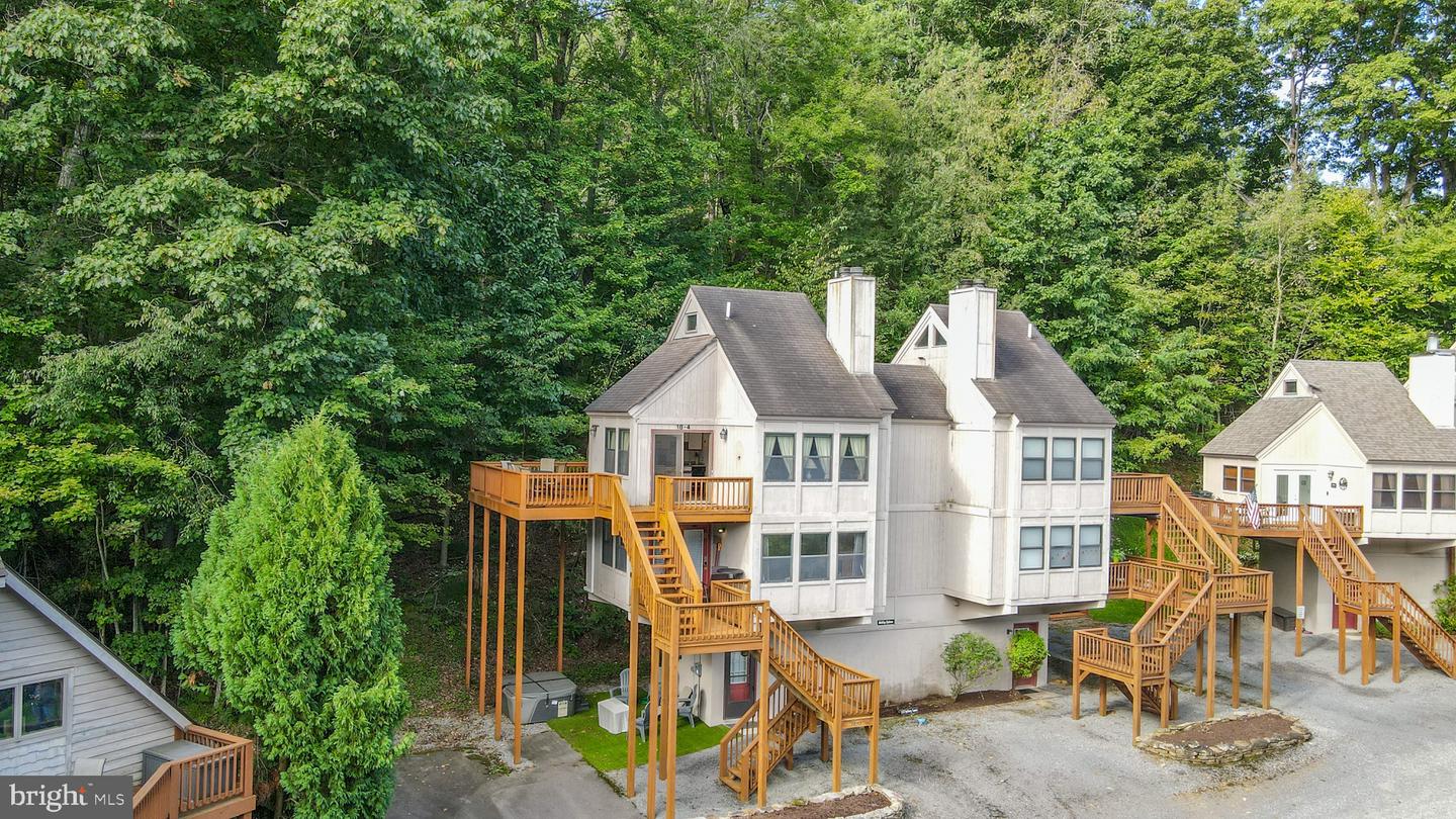 127 Jeffrey Ln #4 — photo