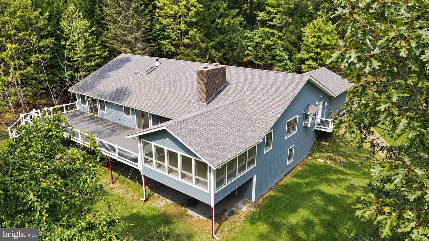 524 Summit Dr — photo