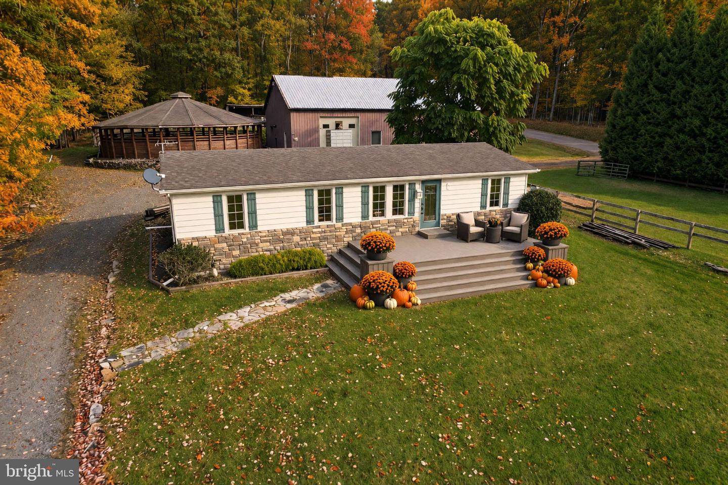 6267 Sang Run Rd — photo