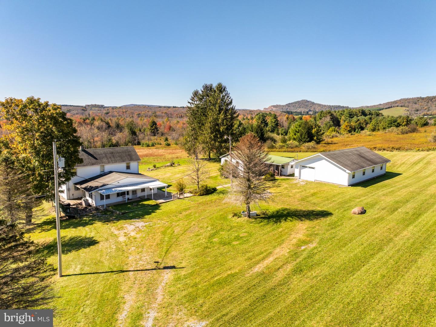 5979 Cranesville Rd — photo