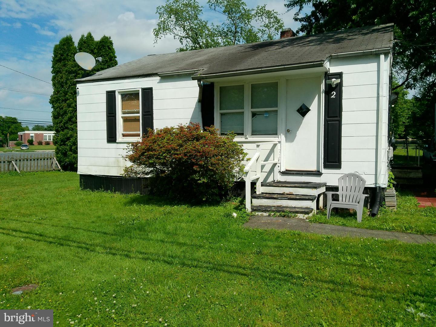 2 Aberdeen Ave — photo