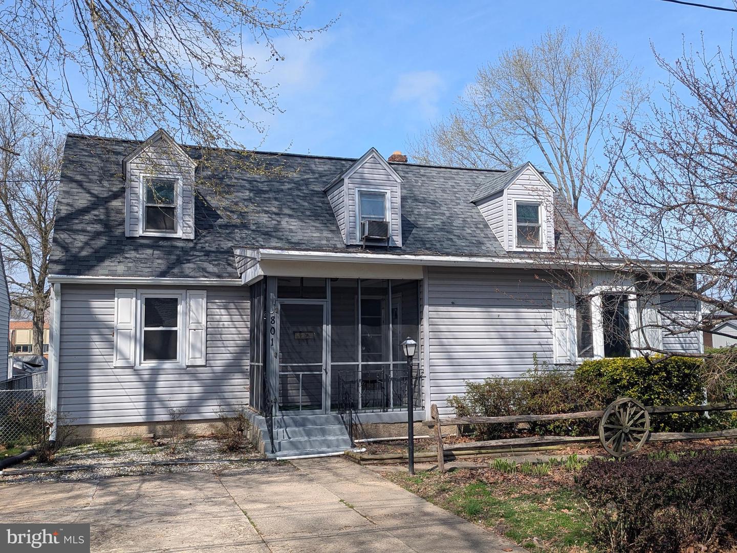 801 Lafayette St — photo