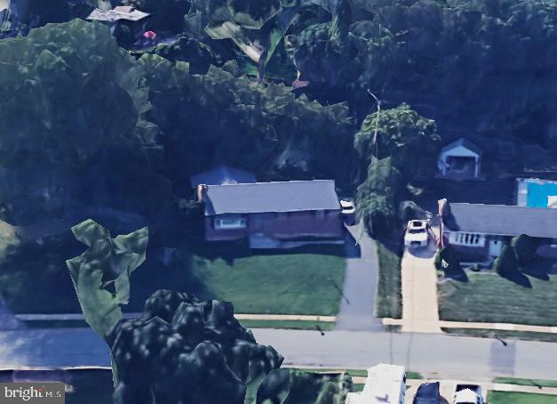 202 Marshall Dr — photo