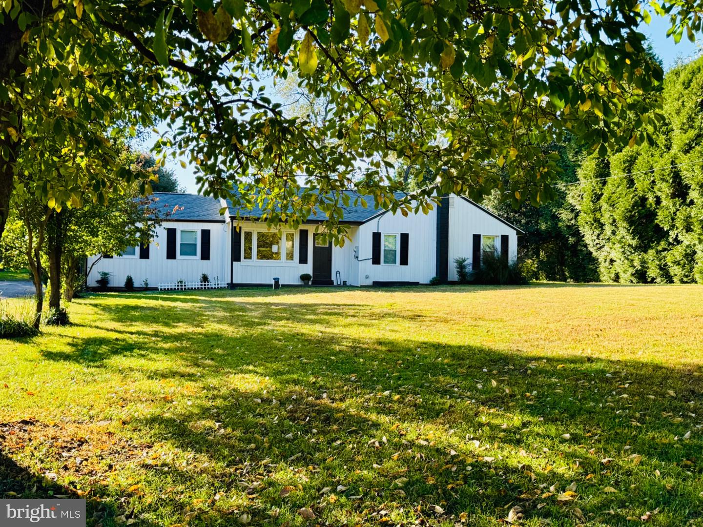 2424 Rocks Rd — photo