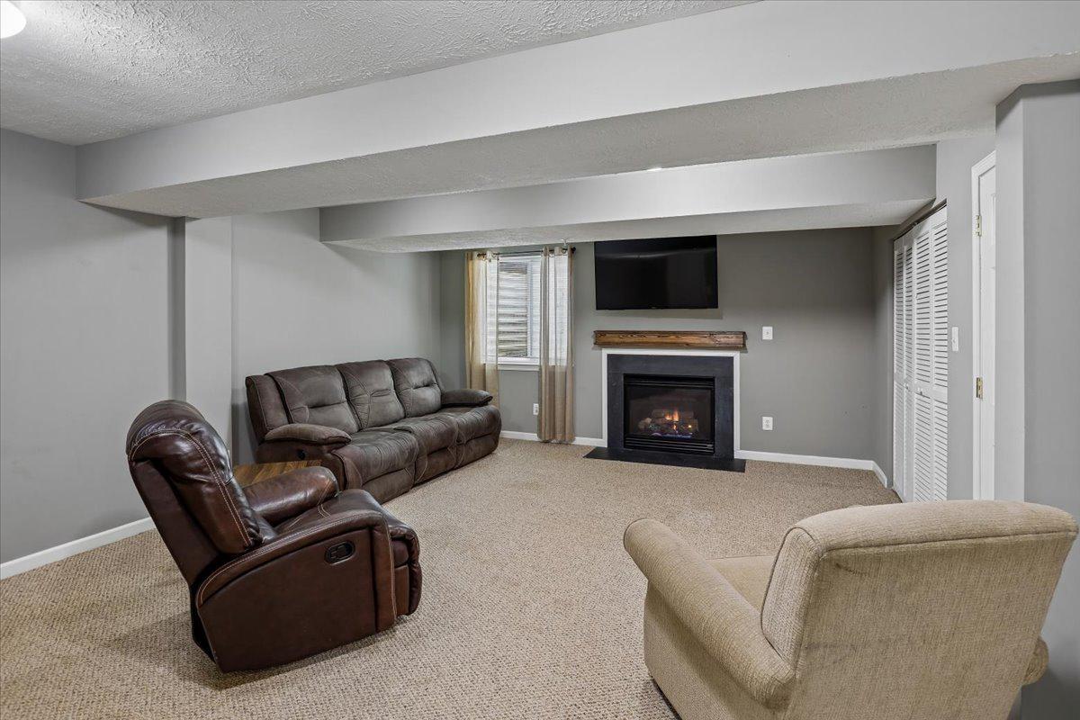 4749 Coralberry Ct — photo