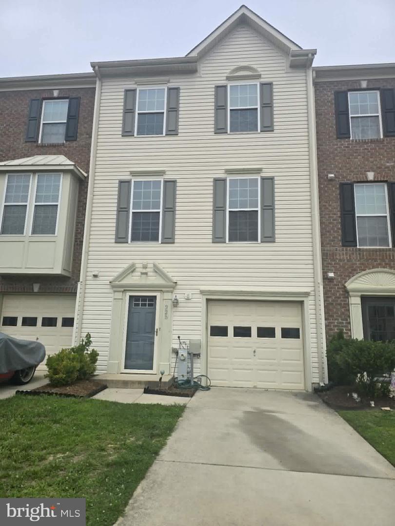 225 Staysail Dr — photo