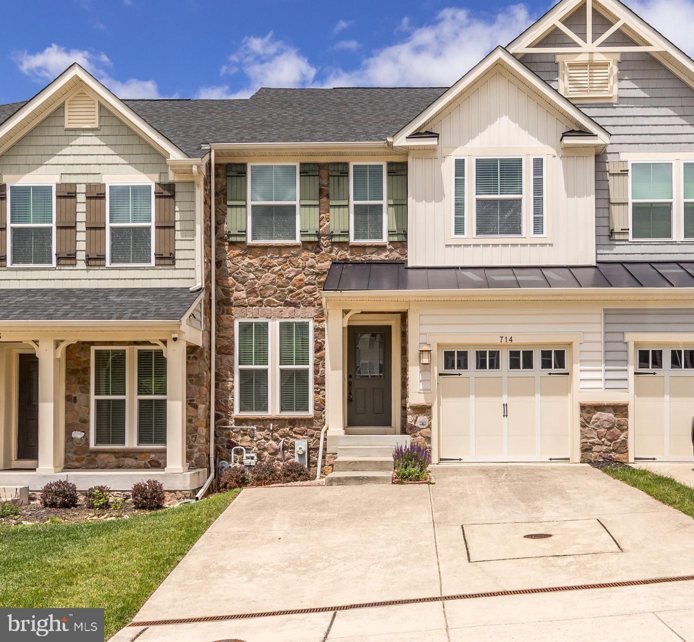 714 Shady Creek Ct — photo