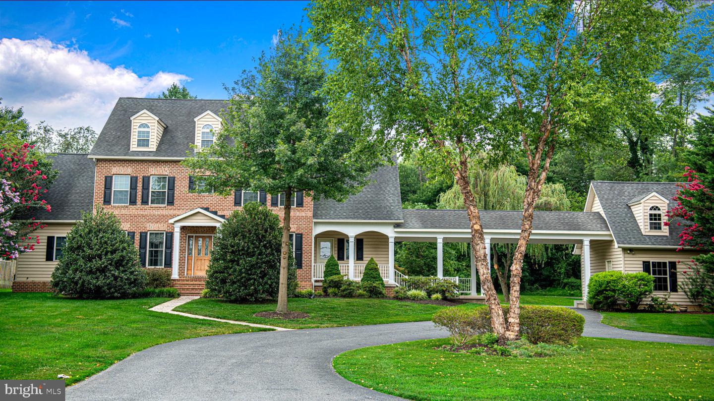 800 S Fountain Green Rd — photo