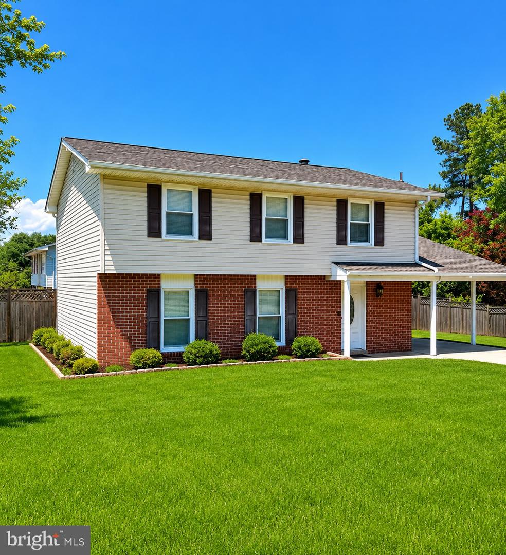 705 Mallard Ct — photo