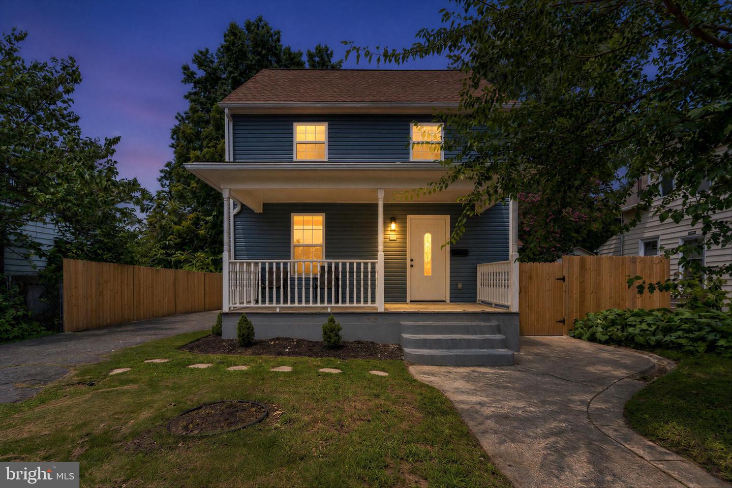 112 Osborne Rd — photo