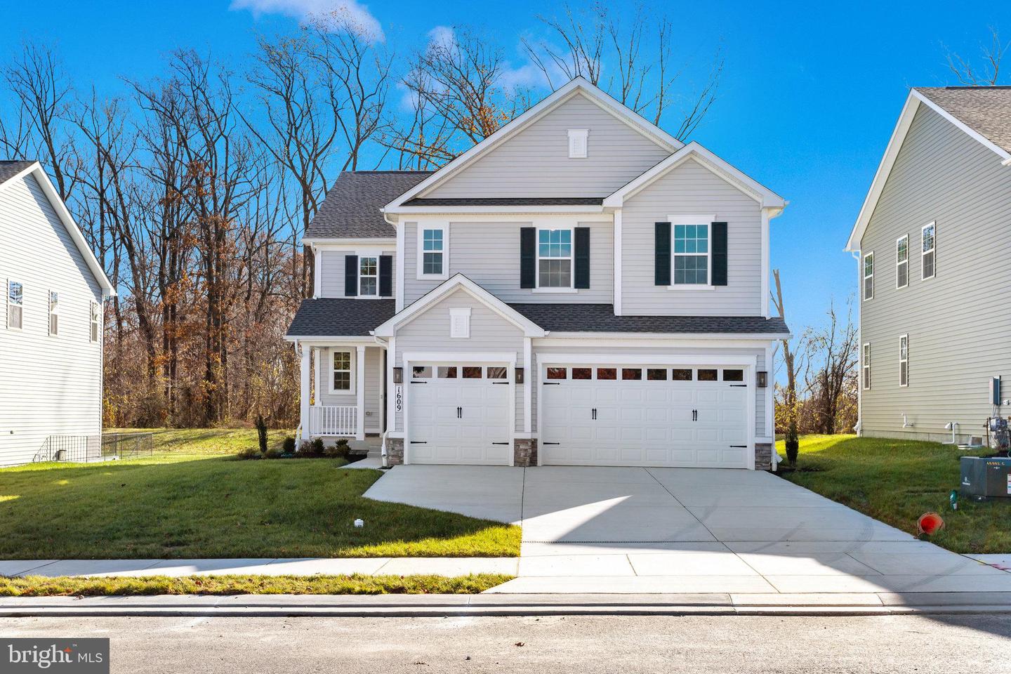 1609 Shady Tree Ct — photo