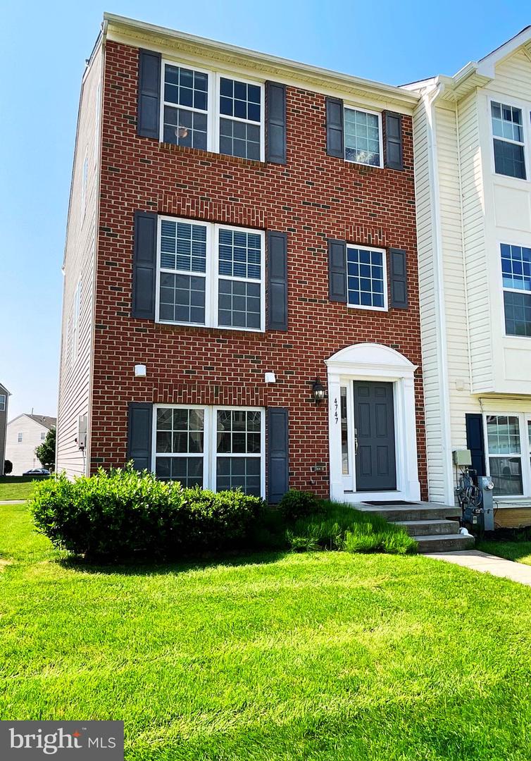 4747 Witchhazel Way — photo