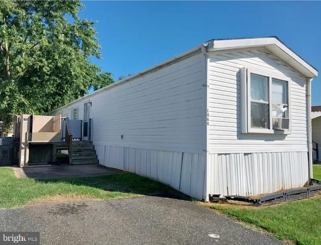 1860 John Dr #202 — photo