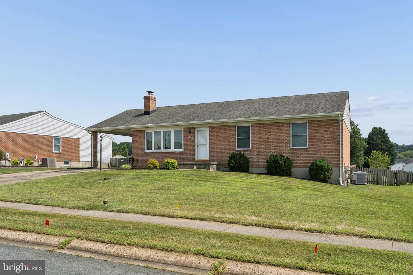 1703 Jennings Dr — photo