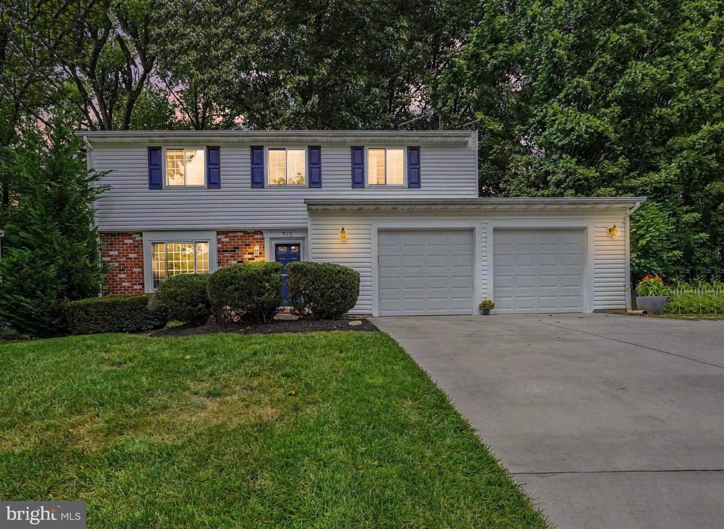 710 Fox Bow Dr — photo