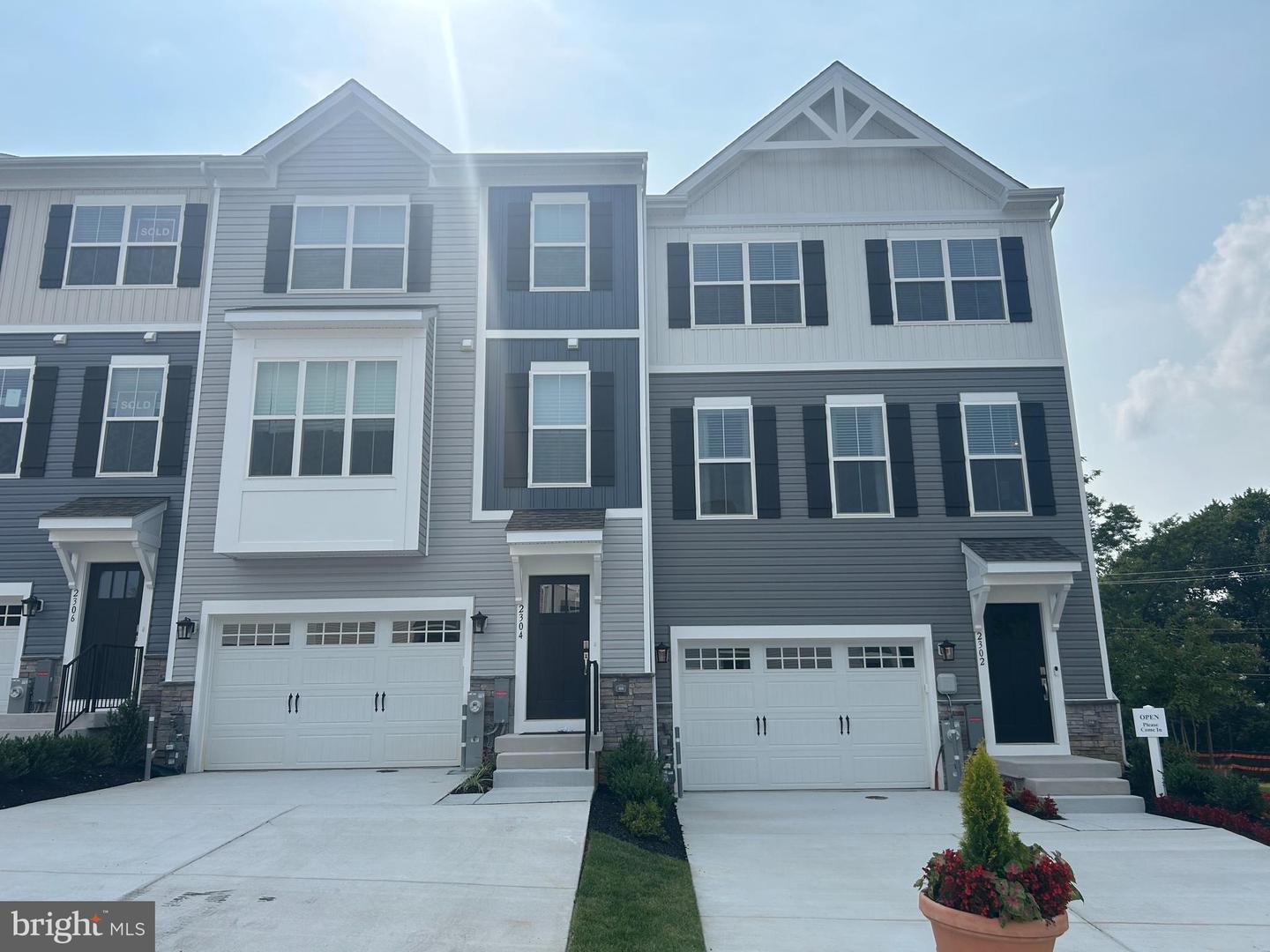 2303 Bells Tower Ct — photo