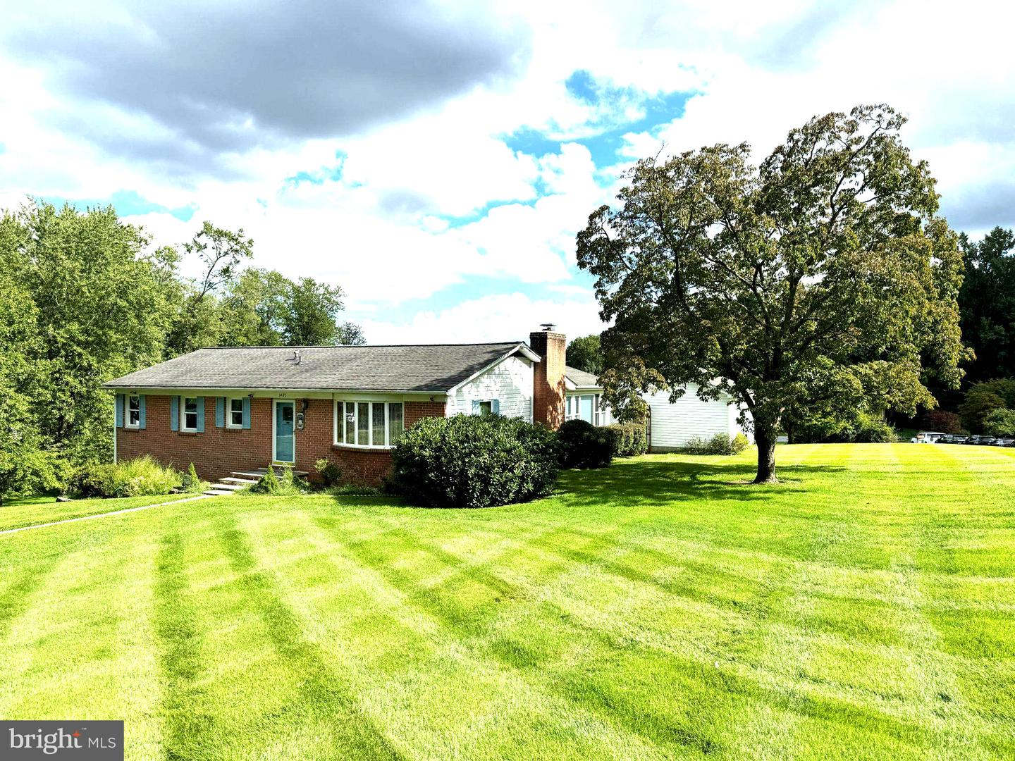 1405 Wildwood Dr — photo