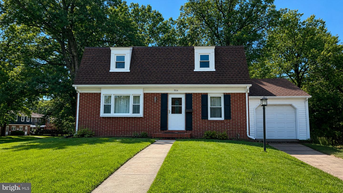 904 Averill Rd — photo