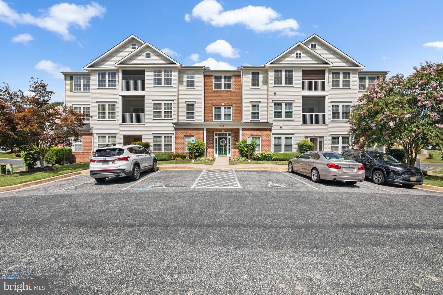 309-M Willrich Cir #309M — photo