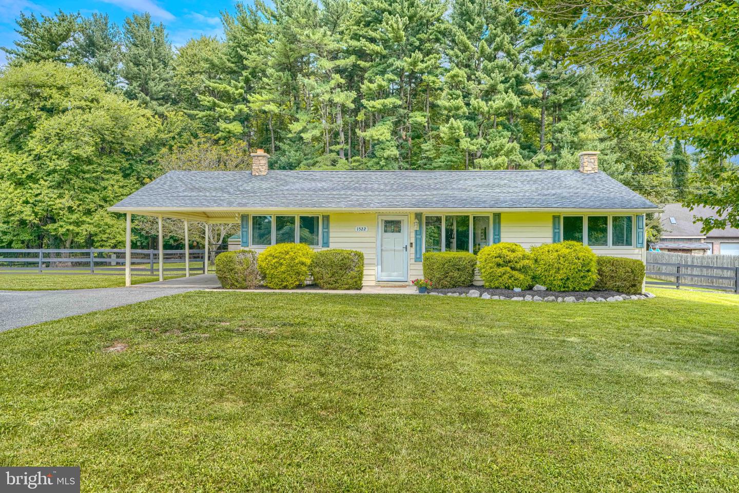 1522 Deerfield Rd — photo