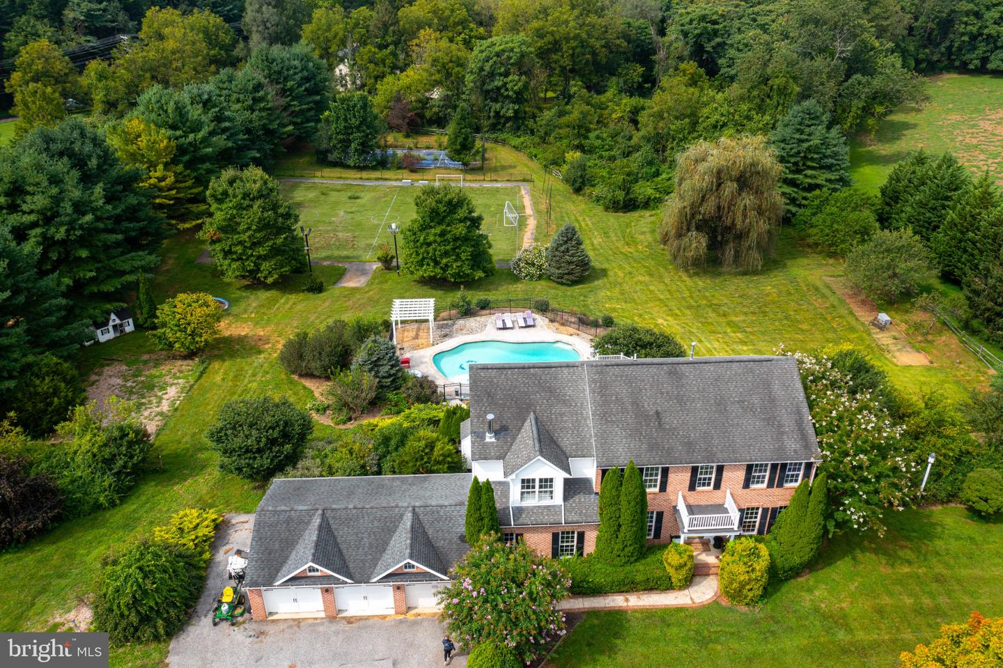 3704 Old Federal Hill Rd — photo