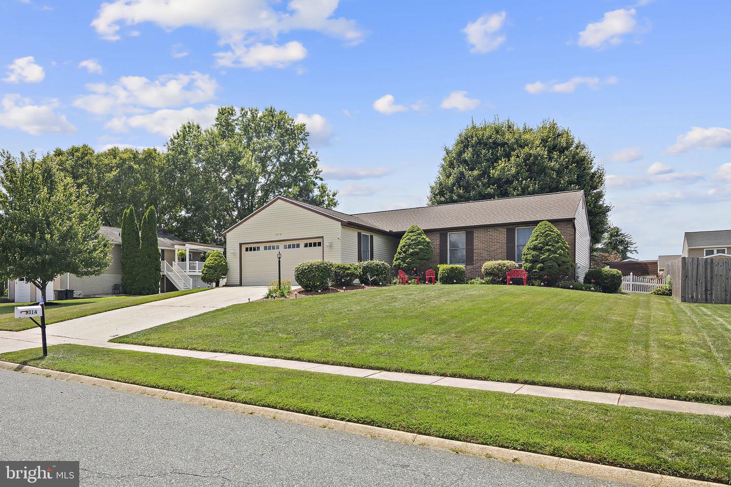 1314 Southwell Ln — photo