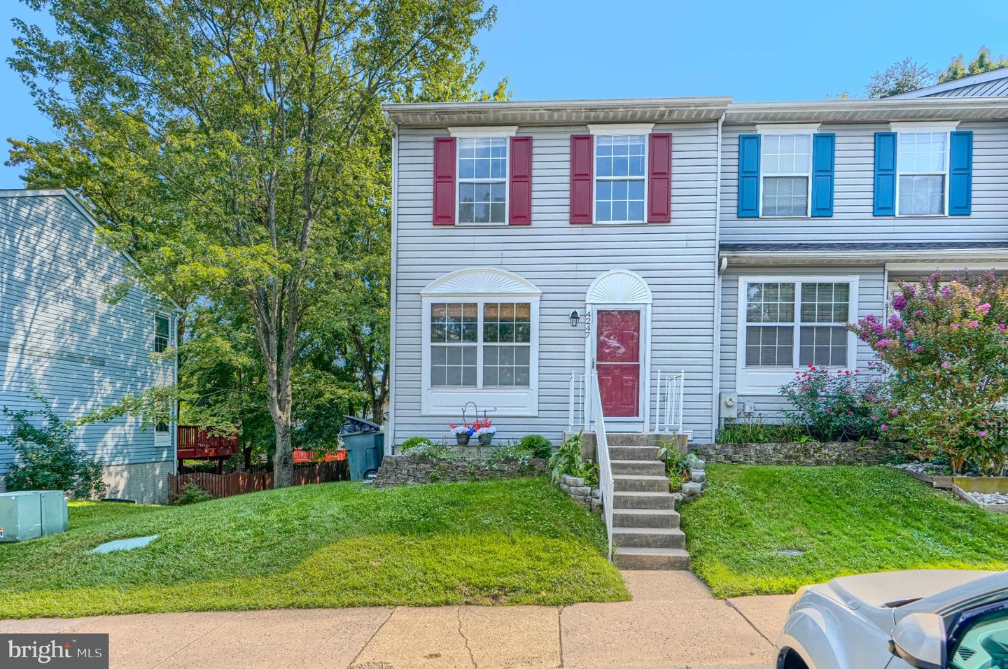 4247 Goodson Ct — photo