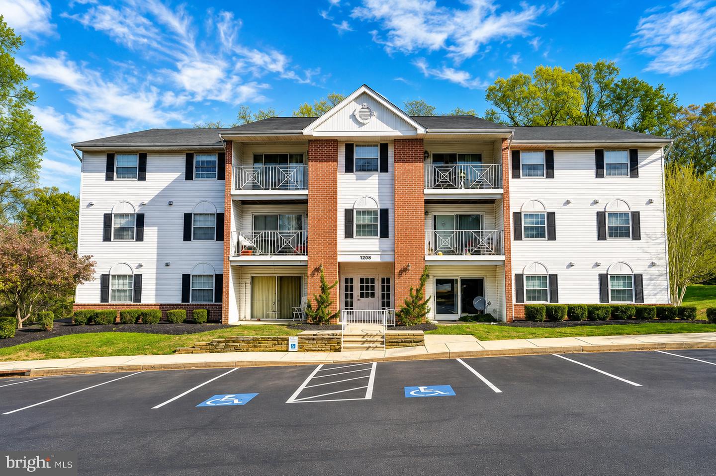 1206 Bramble Wood Ct #202 — photo