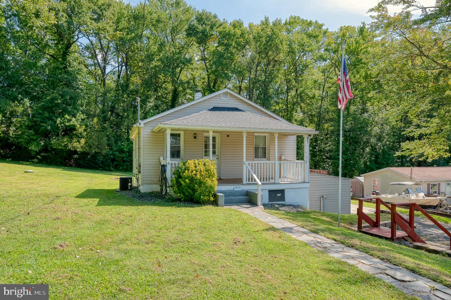 2808 Henley Dr — photo