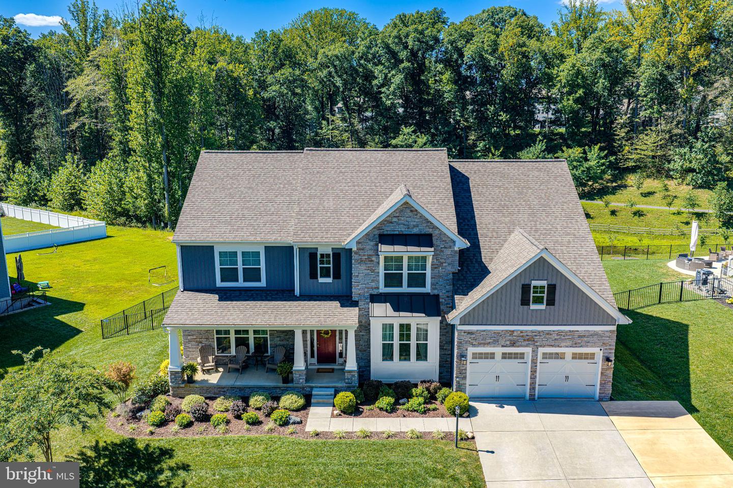 618 Cedar Ln — photo