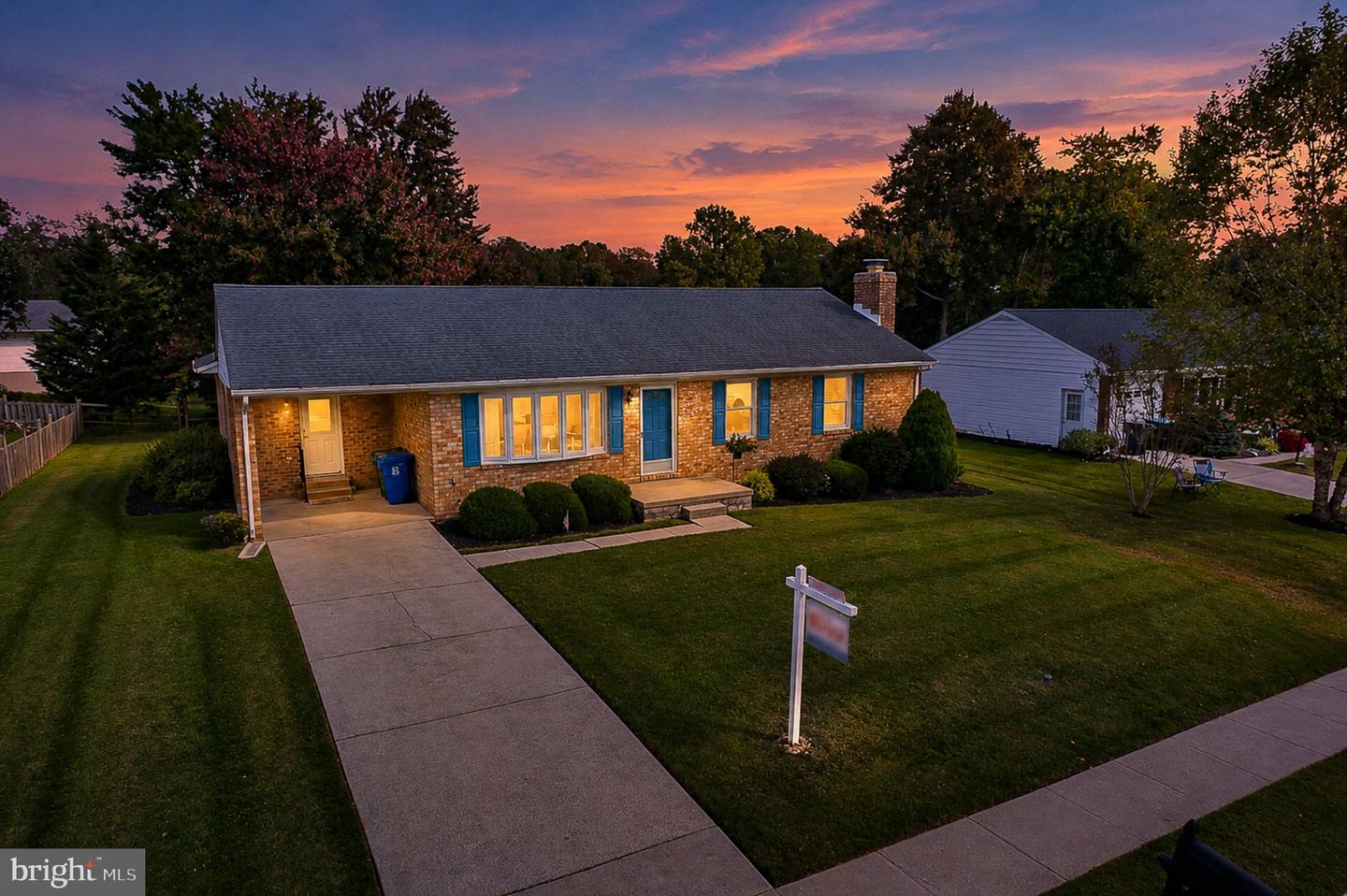 607 Winslow Dr — photo