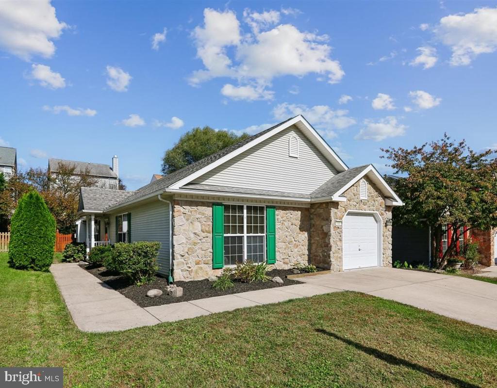 1027 Searay Ct — photo