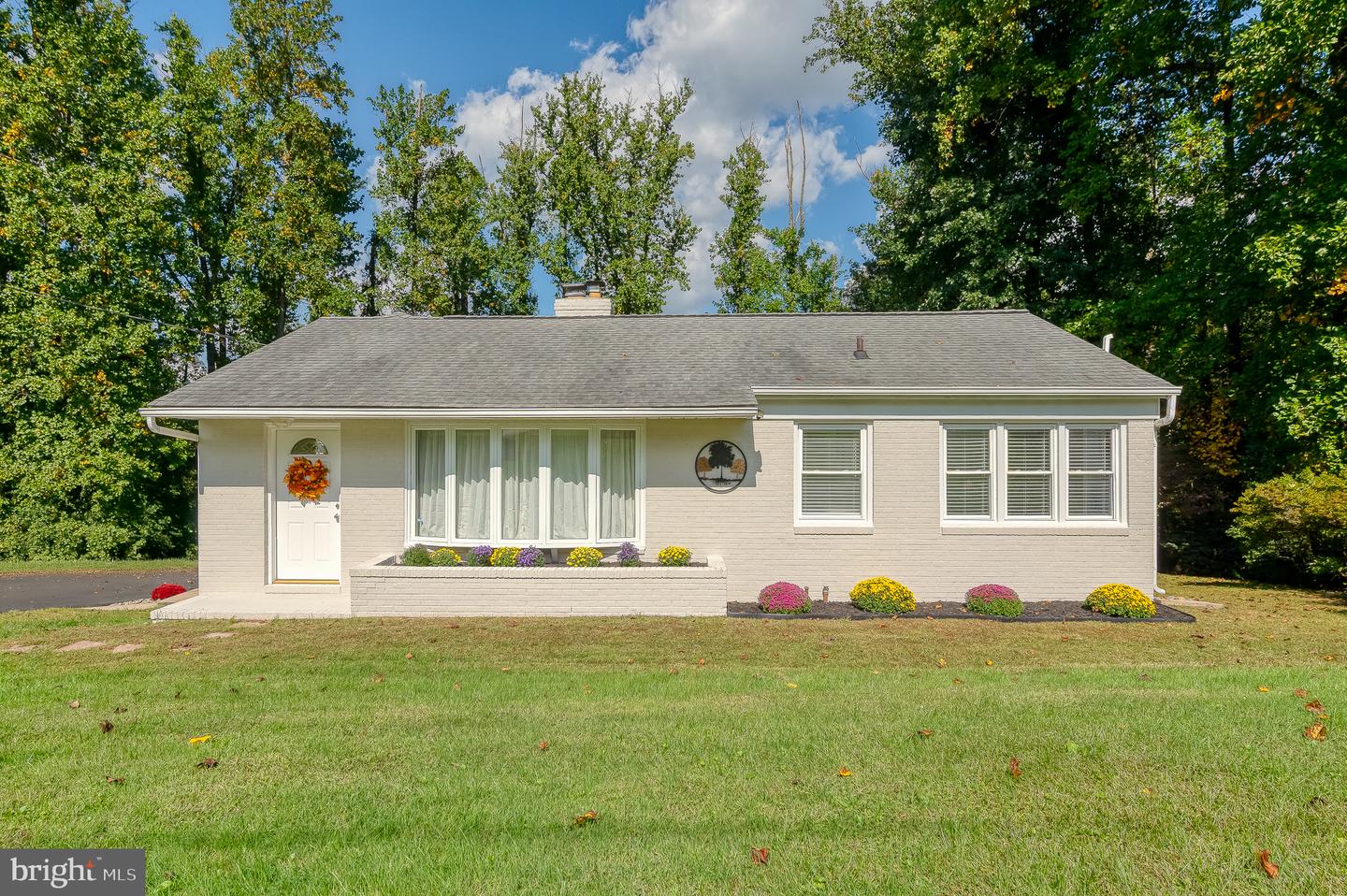 618 Plumtree Rd — photo