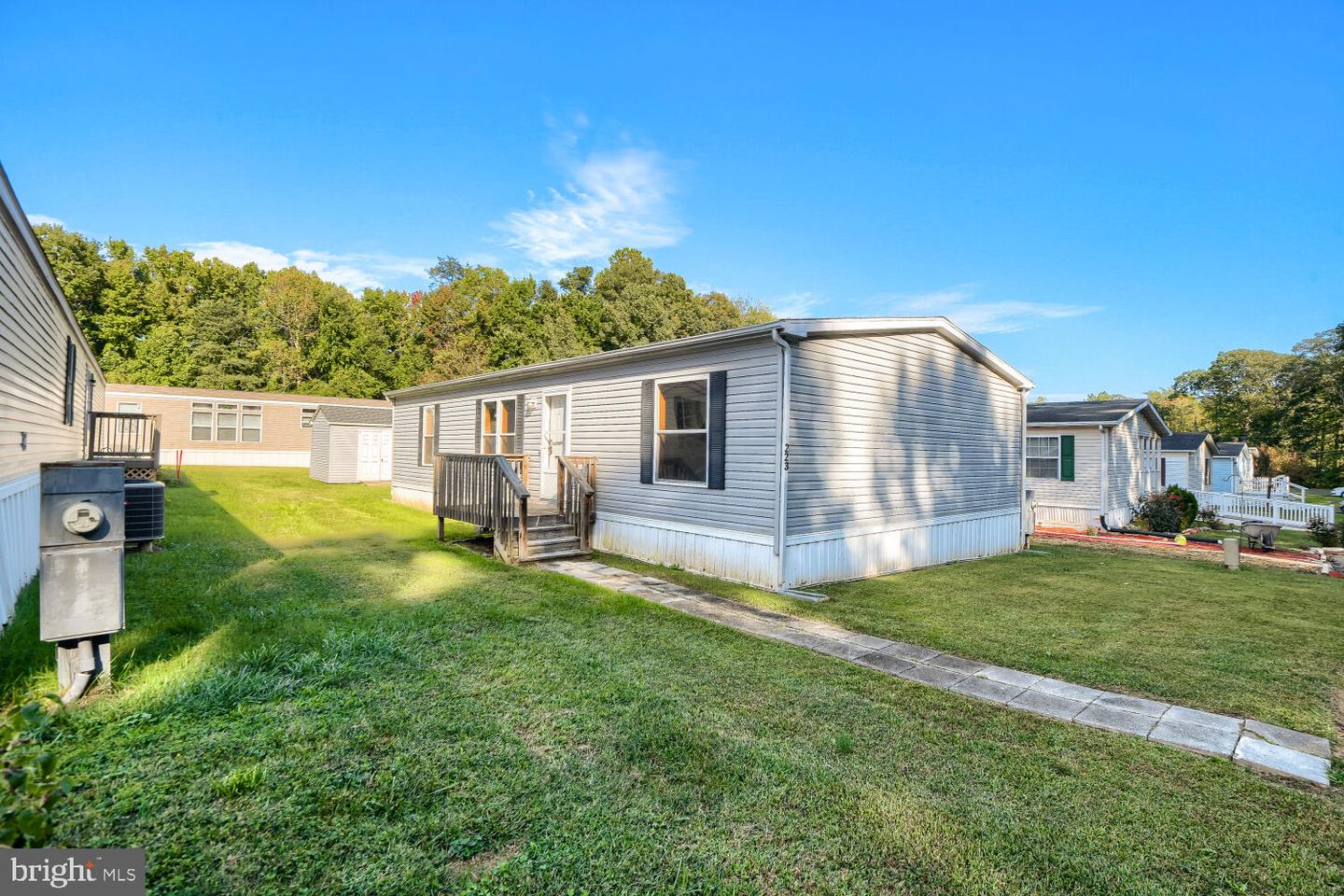 223 Forest Green Rd — photo